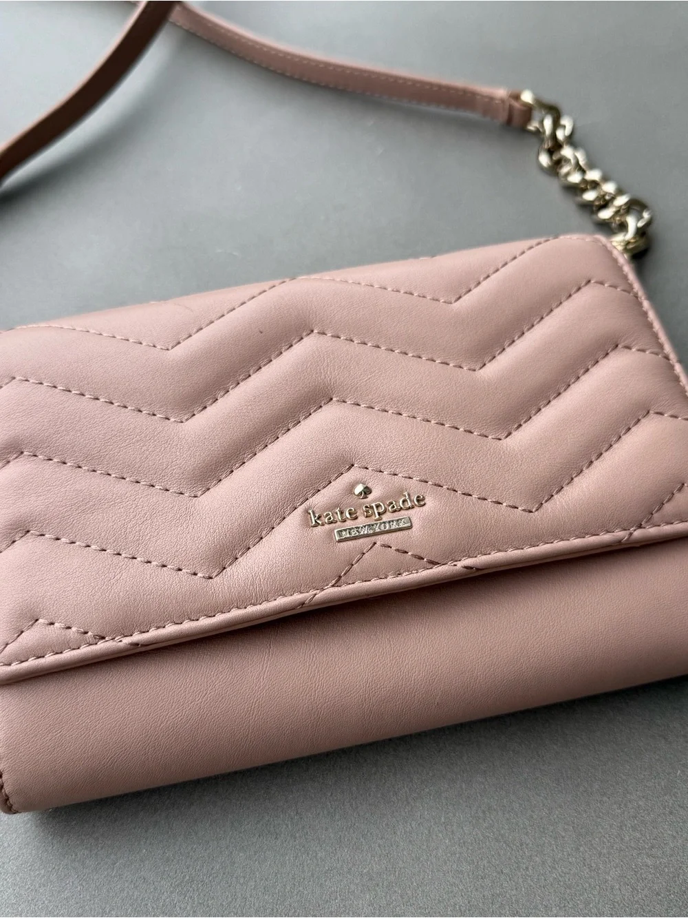 Kate Spade New York Reese Park Wyn Crossbody bag like new